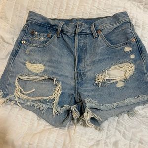 Levi Jean Shorts